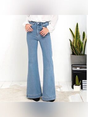 ROLLA'S EastCoast Flare, Women’s High Rise Light Blue Flare Jeans, Size 28